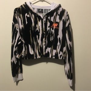 New Balance Animal Print Crop Top Hoodie Light Weight